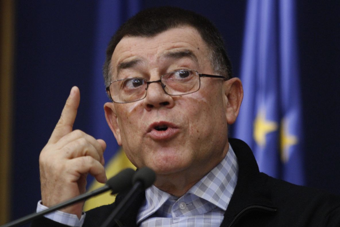 Radu Stroe, DEMISIE din partidul lui Tăriceanu. Vrea să se înscrie în UNPR