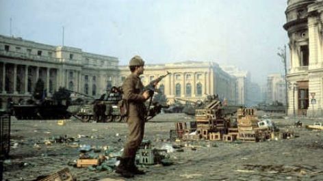 Indemnizaţiile plătite revoluţionarilor, în atenţia DIICOT 