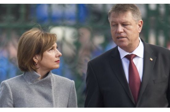 Ce salariu are Carmen Iohannis, după 24 de ani la catedră