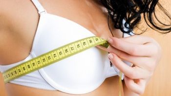 Vrei sâni mari? Află ce alimente stimulează creşterea sânilor