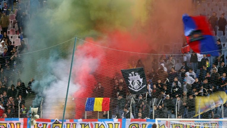 Steliștii, cei mai turbulenți suporteri români în 2014