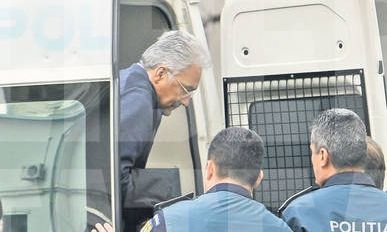 Adriean Videanu și-a implicat soția și copilul în afacerile necurate