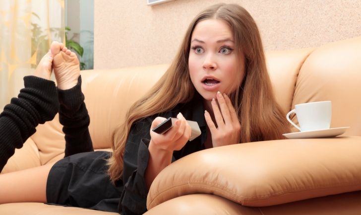 A folosit o cameră video pentru a-și SPIONA colegul de cameră. Ce a descoperit a ȘOCAT-O