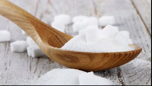 Cât zahăr e normal să consumăm zilnic? O doză de cola conține aproape 9 lingurițe 