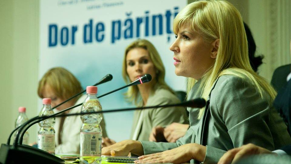 DNA: Elena Udrea a presat, Sandu a împărțit mita cu Cocoș și PDL. În referat apare şi numele lui Boc