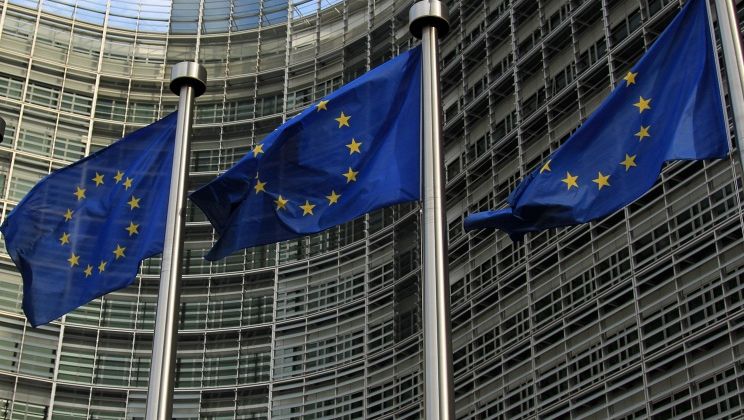 Noi sancţiuni UE pentru Rusia. Pe listă se află doi viceminiştri ai apărării şi un cântăreţ