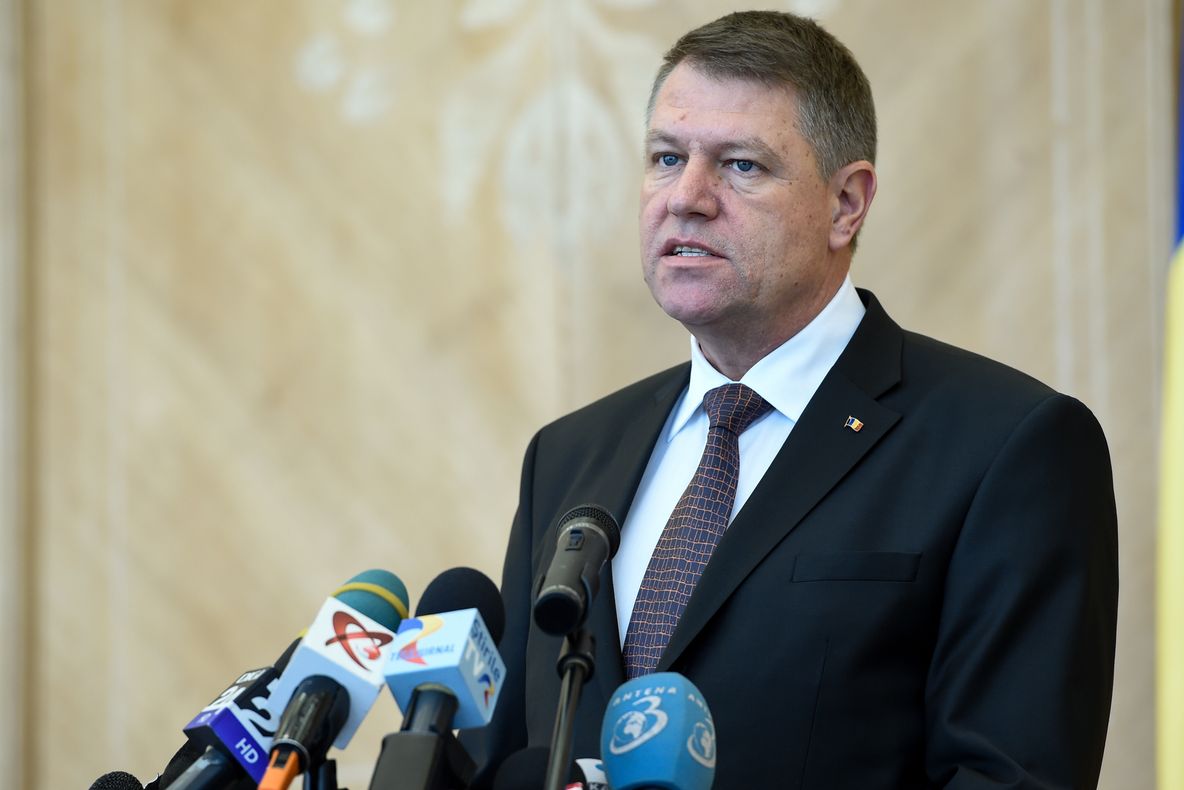 Klaus Iohannis a avut discuţii cu cancelarul Angela Merkel, în debutul Consiliului European