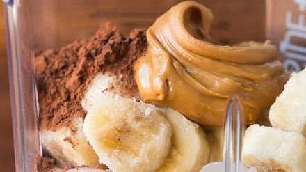 Shake-ul care îţi ţine de foame până la orele prânzului