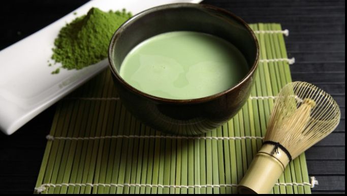 Obsesia tinerilor pentru matcha provoacă o criză globală a ceaiului verde