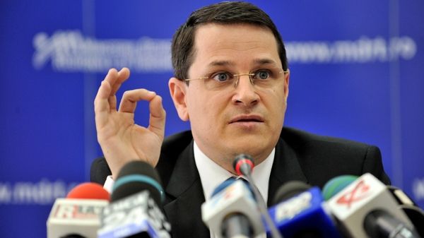 Parlamentul va vota luni nominalizarea lui Hellvig la conducerea SRI 