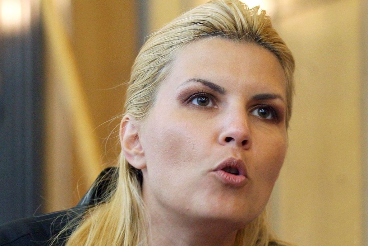 Elena Udrea, vizitată de mama sa în arest 