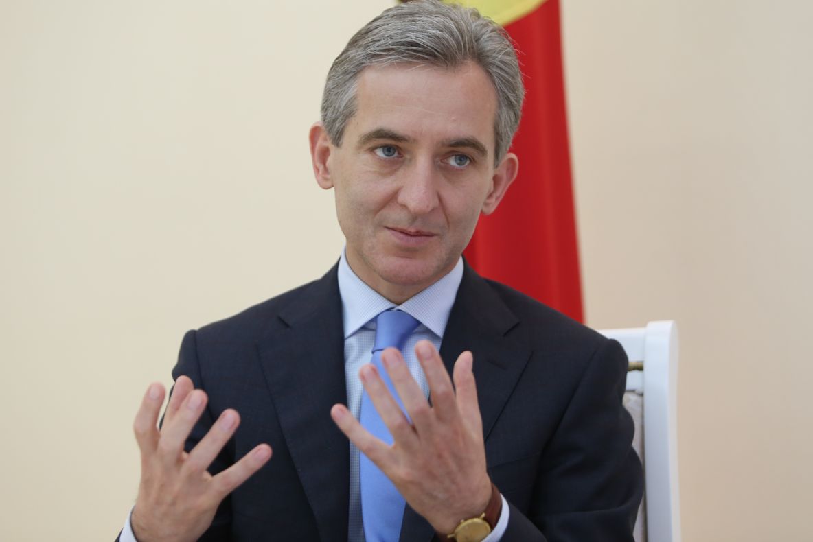 Guvernul lui Iurie Leancă nu primeşte votul de încredere al Parlamentului 