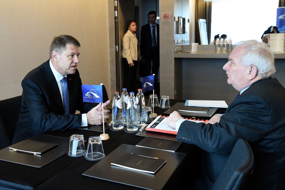 Klaus Iohannis s-a întâlnit cu președintele PPE 