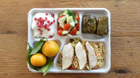 Prânzul, în 10 țări ale lumii. Meniul FABULOS al elevilor greci