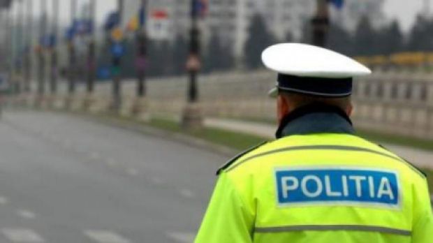 Bairam la sediul Poliției Adjud: Ziua de naștere a unui polițist, sărbătorită cu băutură și minore