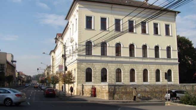 Deznodământ pentru elevii din Cluj care şi-au criticat pe Facebook profesorii: fără sancţiuni!