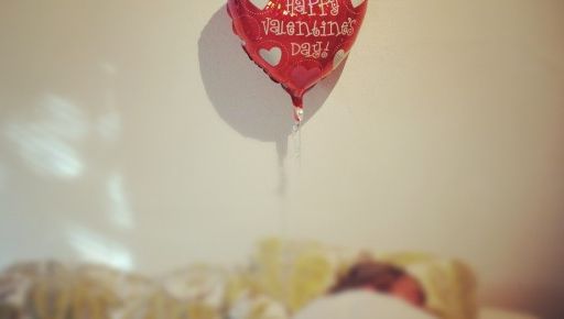 Singur de Sfântul Valentin? Iată 5 lucruri pe care să nu le faci