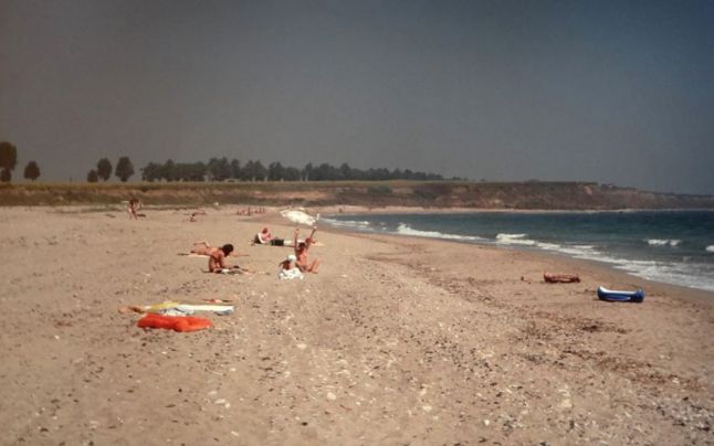 Terasă din Vama Veche, închisă după ce o angajată a fost confirmată COVID