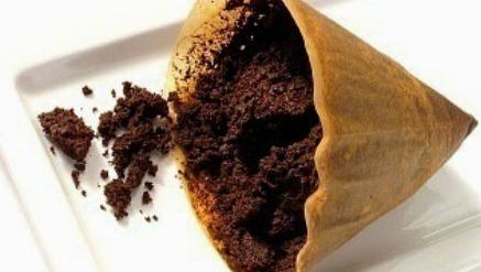 Zațul de cafea, soluție naturală împotriva celulitei 