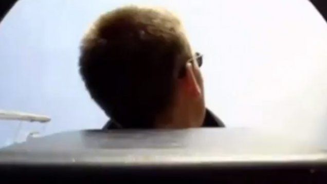 Imagini dramatice cu Andreas Lubitz, co-pilotul Germanwings, la manșa avionului