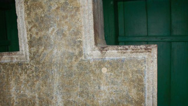 Crucea din Ialomiţa considerată făcătoare de minuni. "Ne scapă de toate greutăţile", spun localnicii