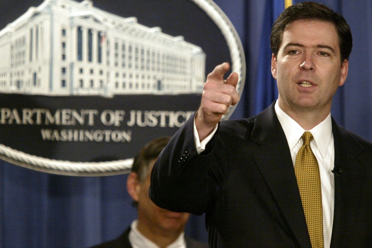 Șeful FBI, la București: Parteneriatul cu SRI este printre cele mai bune pe care le avem în lume