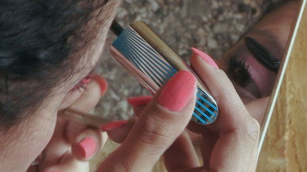 Povestea unei românce inclusă în documentarul BBC One Selling Sex To Survive