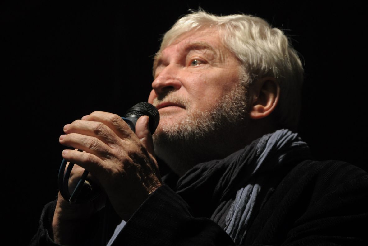 Cum şi-a organizat Eusebiu Ştefănescu propria petrecere de adio