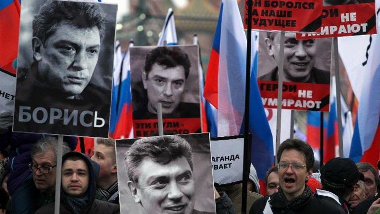 Mii de ruşi, la înmormântarea lui Boris Nemțov: "Putin e vinovat, dar şi noi asemenea"