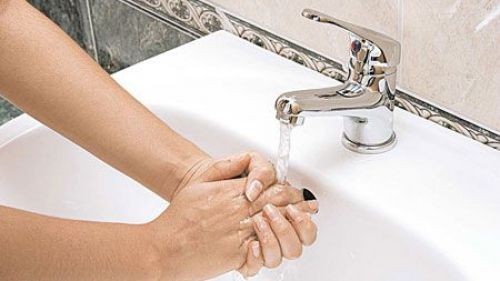 Mii de bucureşteni ar putea rămâne fără apă caldă şi căldură din pricina RADET