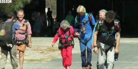 Gest nebunesc comis de o bătrână la 100 de ani