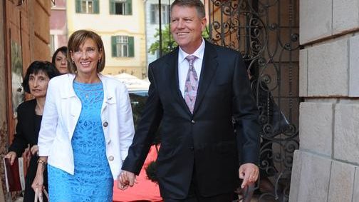 Carmen Iohannis a venit la un meci de tenis fără Klaus Iohannis. Ce mesaj i-a transmis președintelui