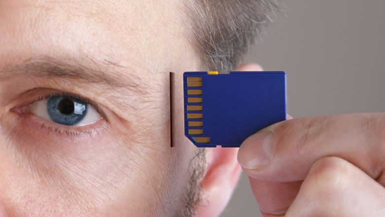 Realitatea bate filmul SF! Tot mai mulţi oameni aleg să devină cyborgi, parţial roboţi