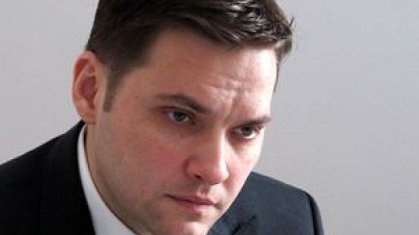 Dragnea, despre cazul Șova: Uneori, deciziile nu se respectă. Nu mergem cu paznici la Senat