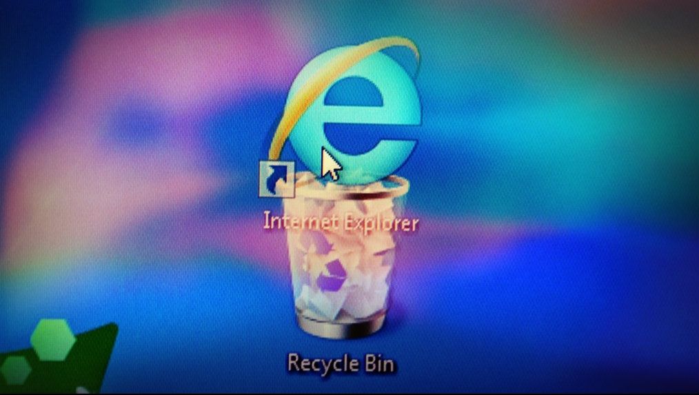 Ai grijă! Dacă dezinstalezi Internet Explorer, se întâmplă asta
