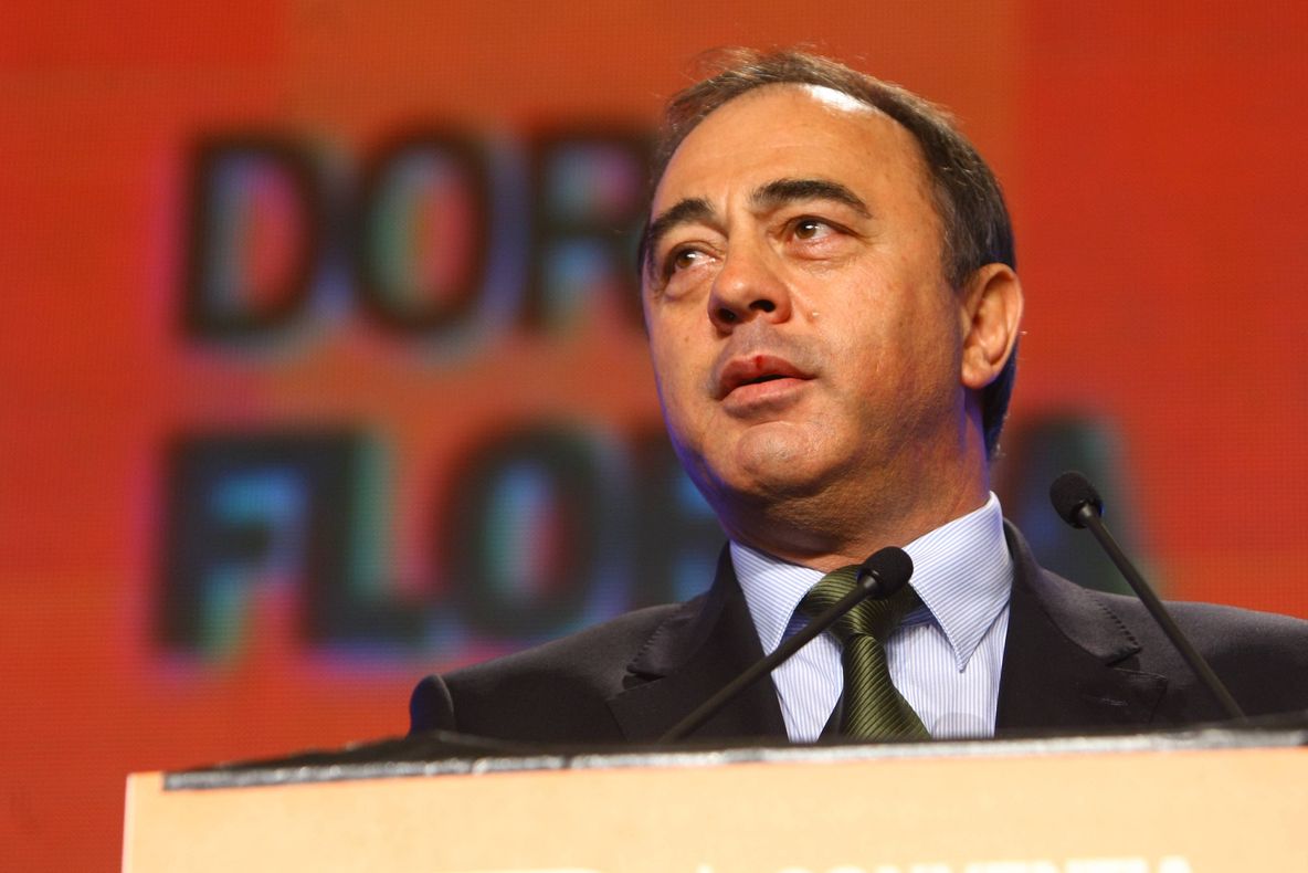 Primarul din Tîrgu Mureș Dorin Florea şi numeroşi consilieri locali, urmăriţi penal de DNA