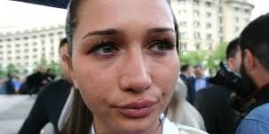 Ce uită Elena Băsescu să spună despre semnăturile strânse de Vanghelie