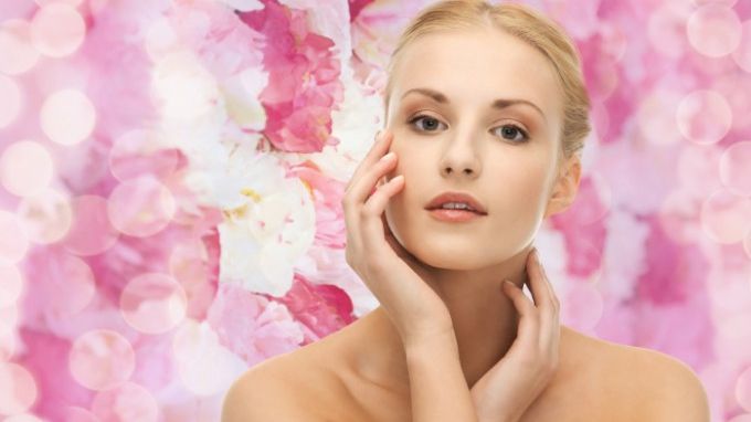 Cum scapi de punctele de grăsime de pe față