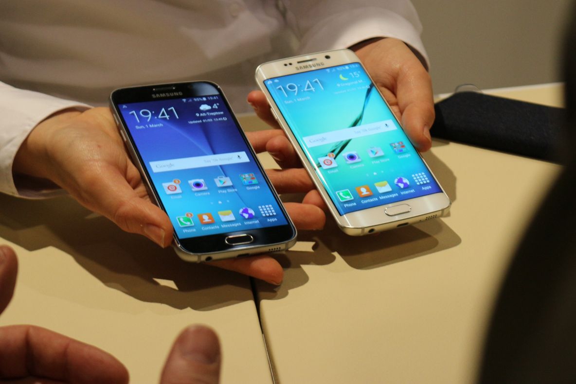 Bateria de pe Samsung Galaxy S6 se poate schimba, dar e mai greu decât ai crede