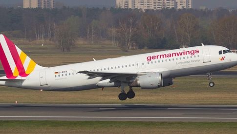 AVION PRĂBUȘIT FRANȚA. Percheziții la cele două domicilii ale copilotului avionului 