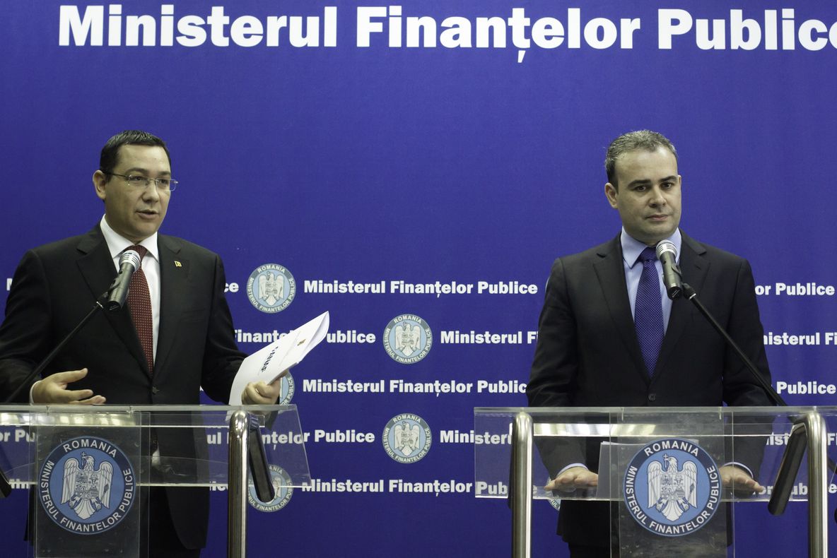 Vâlcov, demisie cu efect întârziat. Ponta: Ministrul pleacă după adoptarea Codului fiscal