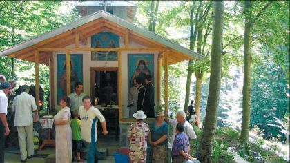 Miracolul de la Vâlcele. Tratează multe boli grave