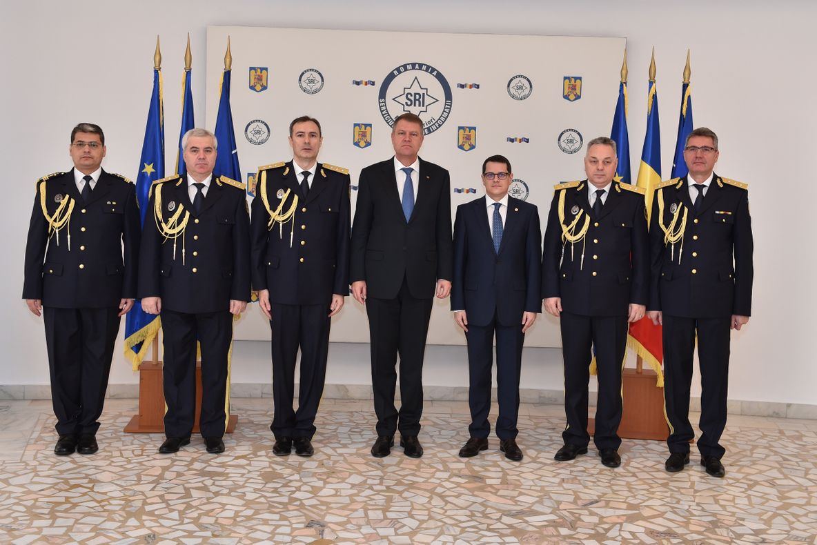 Instalarea lui Eduard Hellvig în fruntea SRI, fără accesul presei 