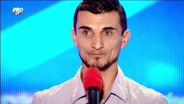 Românii au talent. El este Bogdan Dumitrascu, zugravul cu voce de aur