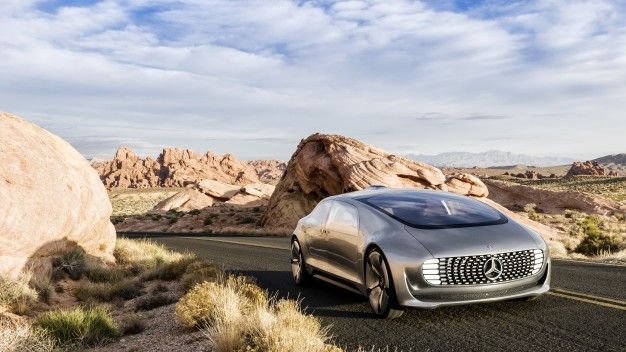 FABULOS! Mercedes-Benz F 015. Primele teste cu masina Star Trek !