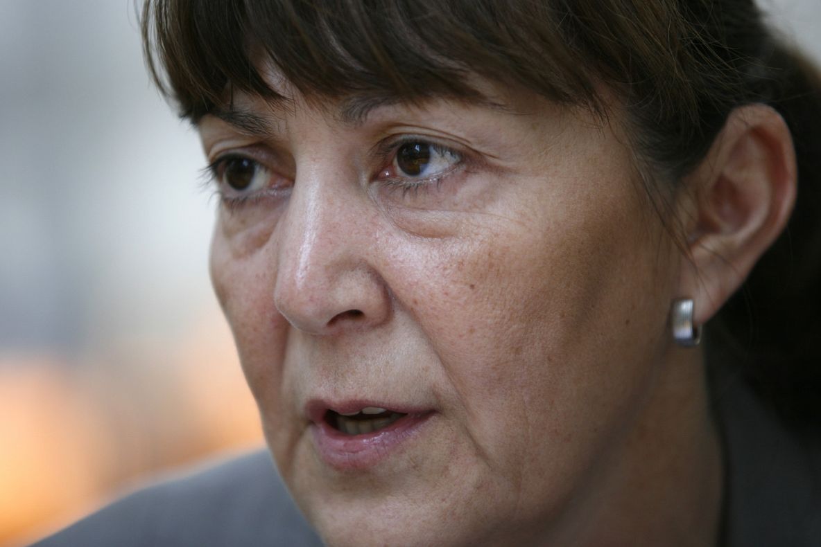 Monica Macovei atacă din nou ANAF: Să ia marile averi, apoi să închidă cofetării