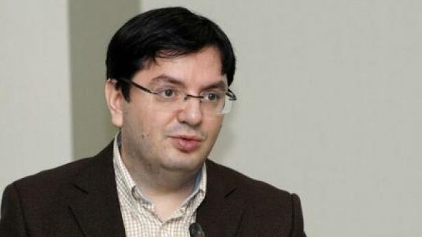 Bănicioiu, despre Cantacuzino: Soluția este de a restructura, de a relua licențele pentru vaccinuri 