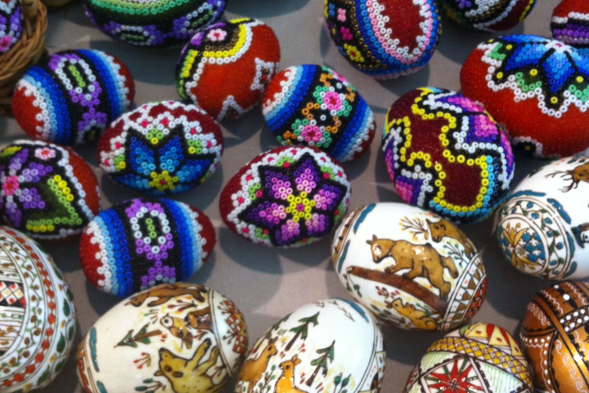 In ajunul Floriilor se deschide “Targul cadourilor de Paste” la Sala Dalles