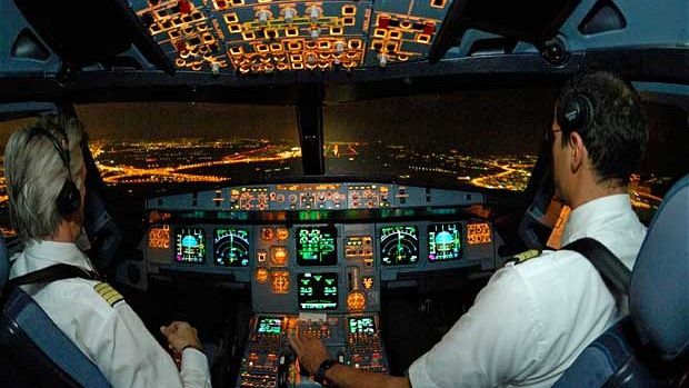 Motivul neaşteptat pentru care copilotul a putut prăbuşi avionul cu 150 de oameni la bord