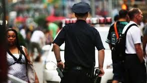 Tânăr de culoare, împușcat mortal de un polițist în SUA